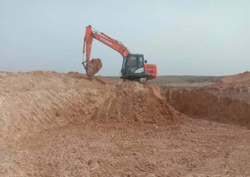 陕煤建设铜煤公司承建的柠条塔矿北翼采空区治理示范工程配套水池工程顺利开工建设