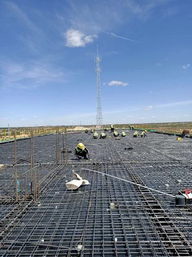 陕煤建设铜煤公司第八项目部承建的靖神铁路高家伙场车站工程全部封顶