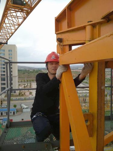 陕煤建设铜煤公司设备租赁站多措施加强设备设施管理助力施工会战有序推进