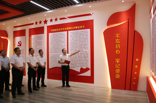 陕煤建设澄合分公司组团深入廉政教育基地开展反腐倡廉警示教育