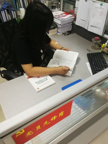 陕煤建设矿建二公司：让“流动图书角”成为党员教育新阵地