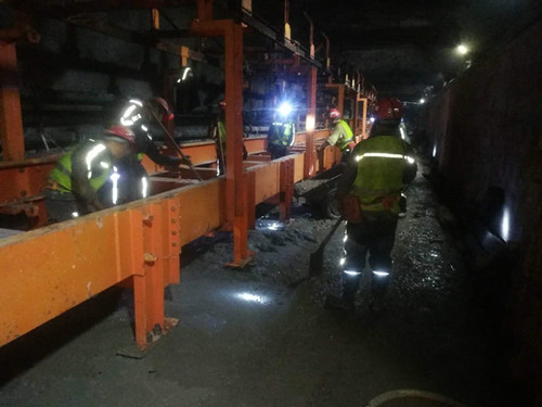 陕煤建设机电安装公司承建的小保当矿112203顺槽胶带机一次试运转成功