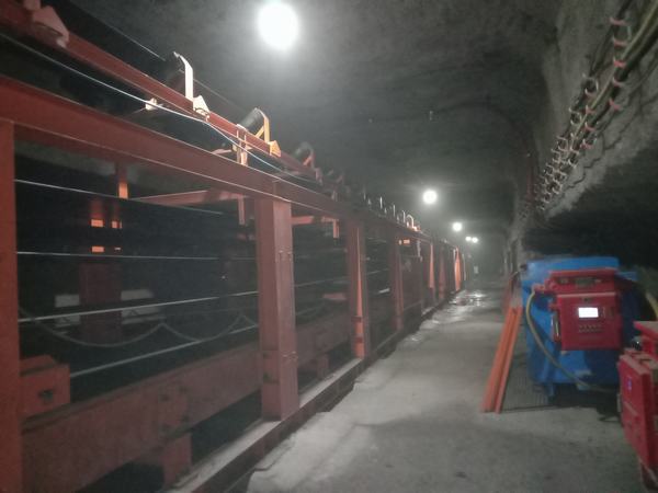 陕煤建设韩城分公司安装三项目部施工的14301顺槽胶带机安装工程试运转成功