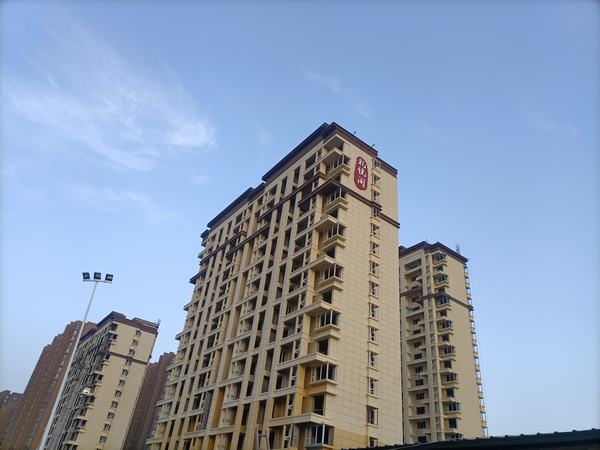 陕煤建设渭南分公司第五项目部承建的礼悦阁精品住宅小区项目换新衣