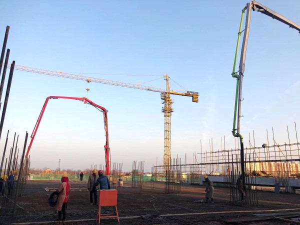 陕煤建设澄合分公司渭南南京金龙项目部跨年夜上演着施工“大戏”