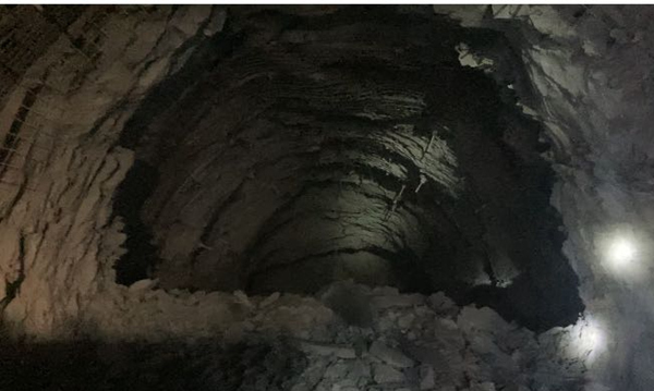 陕煤建设矿建三公司崔木项目部二号副立井井底车场平巷顺利贯通