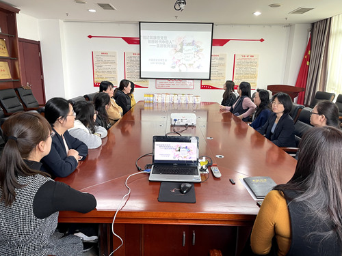 铭记英雄感党恩   做新时代巾帼人