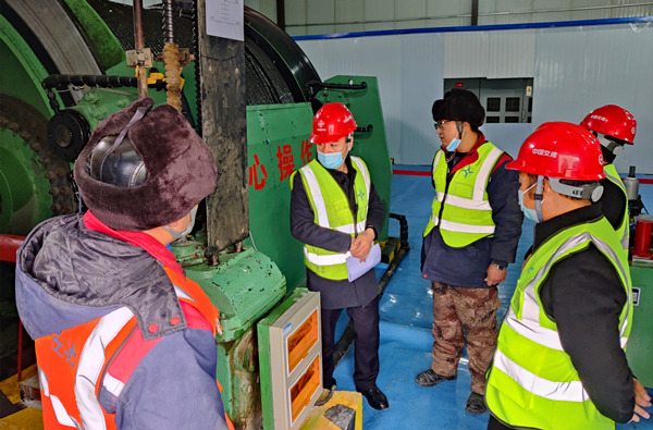 陕煤建设矿建三公司对天山项目进行开工验收