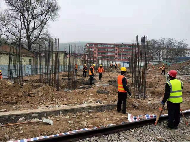 铁运分公司机车维修中心培训基地工程项目综合楼顺利完成桩基础验收