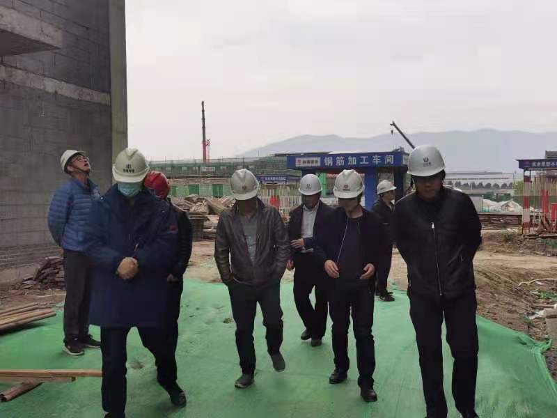 陕煤建设承建的中储粮西安直属库有限公司工作塔、卸粮站顺利通过主体验收