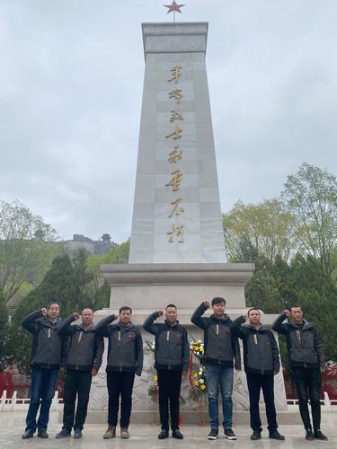 陕煤建设铜煤公司第十六项目部党支部开展“解读红色记忆，汲取红色力量，勇担时代使命”主题党日活动