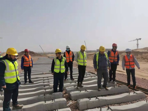 陕煤建设路桥分公司榆林化学铁专线首段路基工程通过交工验收