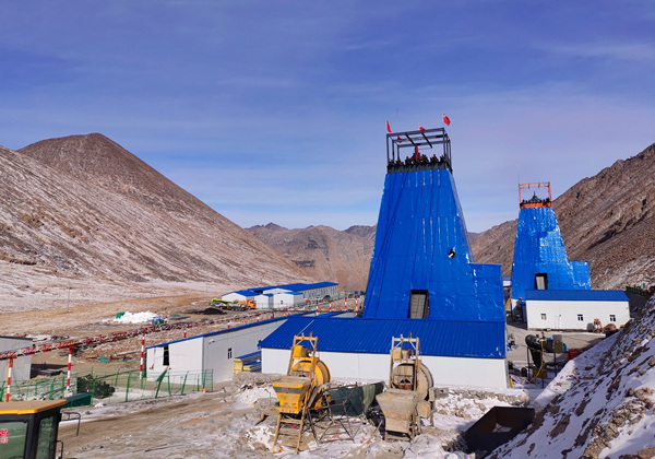 【五一项目建设专题十三】陕煤建设矿建三公司:喜迎五一,天山项目建设大干正酣!