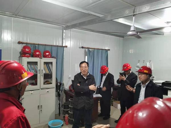 陕西省煤监局副局长张军昌莅临王峰项目部检查指导工作