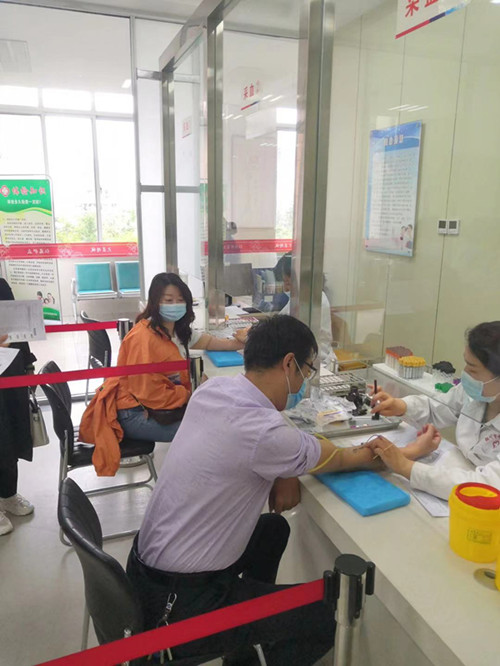 陕煤建设川耀公司:学党史办实事，服务职工送健康