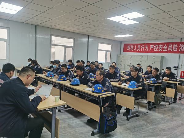 陕煤建设洗选煤运营公司红柳林洗煤厂项目部：严阵以待 筑牢“雨季三防”安全堤坝