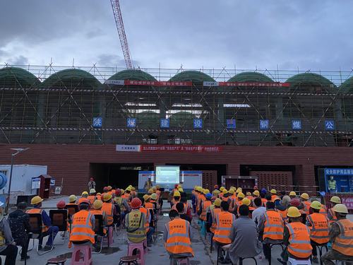 陕煤建设铜煤公司第十六项目部开展“违章，生命的红线”事故警示教育周活动