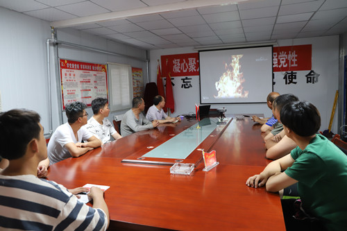 陕煤建设机电安装公司陕北党支部开展主题党日活动话初心