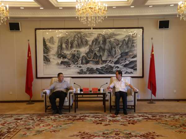 陕煤建设与鄂尔多斯市政府开展合作交流