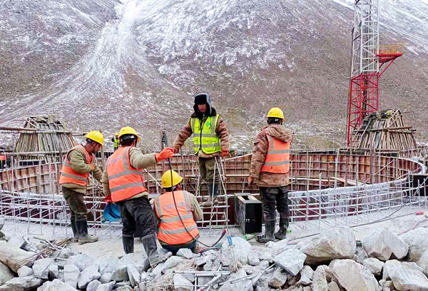 陕煤建设矿建三公司天山胜利隧道2-2#通风竖井亮出新“成绩单”