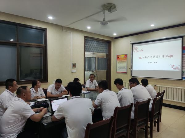 陕煤建设韩城分公司土建四项目部“赛”出工程建设新热潮