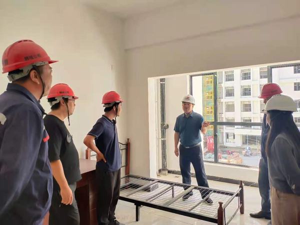 陕煤建设韩城分公司工会开展劳动竞赛调研暨慰问活动