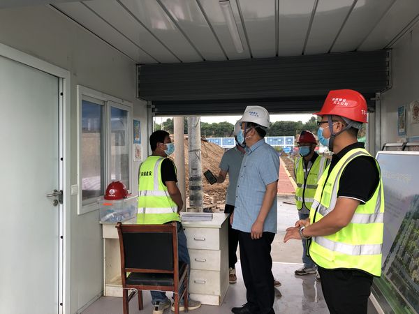 陕煤建设天工公司渭阳佳苑项目部“三查一落实”保安全