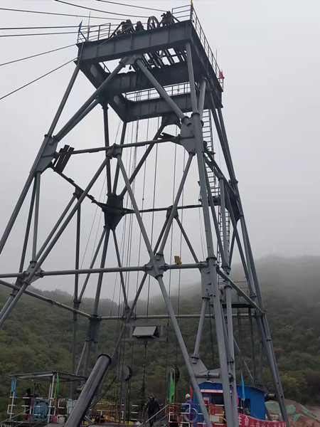 陕煤建设机电安装公司:启动应急预案确保井筒装备施工安全