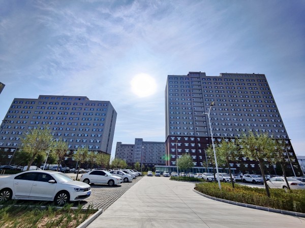 陕煤建设澄合分公司承建的榆北曹家滩3、4号公寓楼工程一次性通过竣工验收