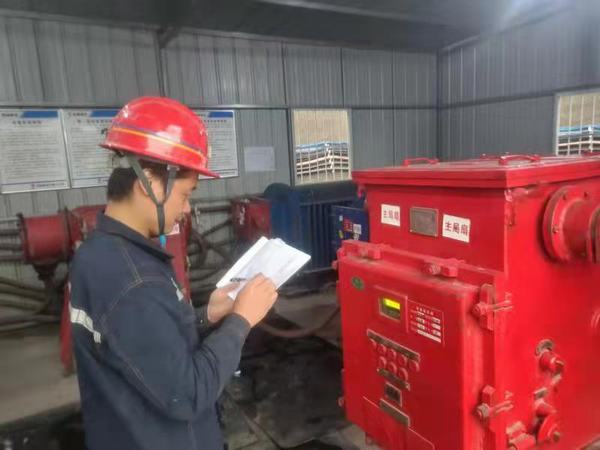 陕煤建设矿建二公司第二项目部多举措强化供电安全管理