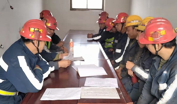 陕煤建设洗选煤运营公司第三项目部：“二重奏”奏响四季度全力保安全“最强音”