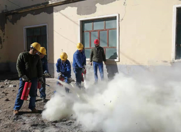 陕煤建设机电安装公司新疆项目部开展消防安全演练