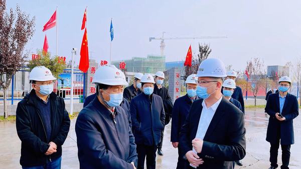 陕西省人大常委会党组副书记、副主任姜锋一行莅临黄河国际汽车博览园项目调研指导