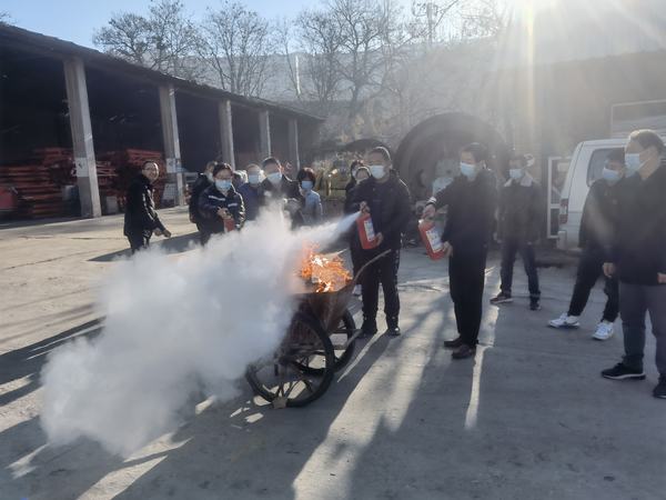 陕煤建设设备租赁中心组织开展“防火”专项应急演练