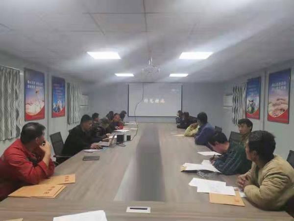 陕煤建设矿建二公司各项目部组织开展法制宣传咨询活动