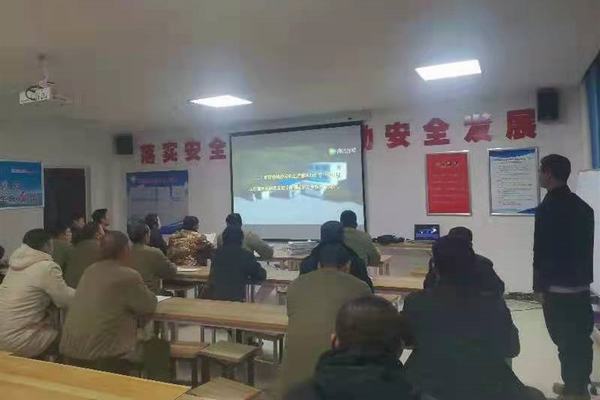 陕煤建设矿建二公司：找准“三维”坐标 严把青安工作发展脉络