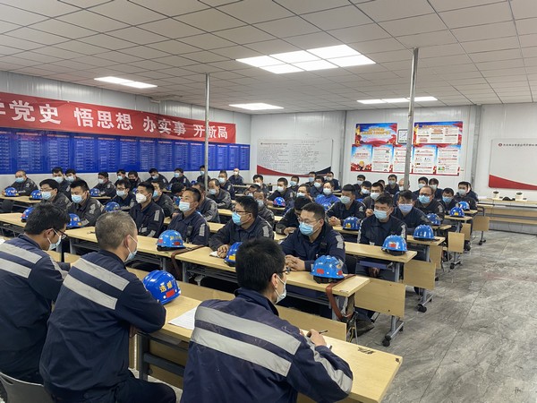 陕煤建设洗选煤运营公司红柳林洗煤厂项目部：“三严实”打响“体检诊治”检修战