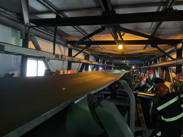 陕煤建设韩城分公司安装三项目部春节施工不停步