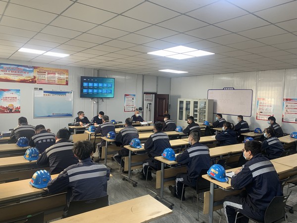 陕煤建设洗选煤运营公司红柳林洗煤厂项目部:安全走前排 盛产谱新篇