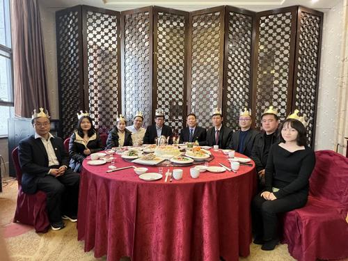 陕煤建设西北分公司举办 “温暖冬日 幸福前行”主题生日会