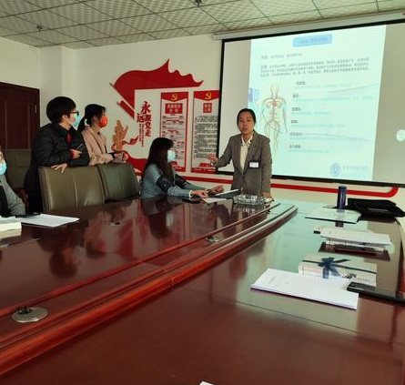 巾帼绽芳华  青春正当时