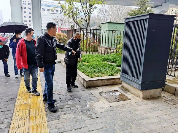 陕煤建设渭南分公司承建的西安碑林区背街小巷改造项目建工路绿化顺利通过验收移交