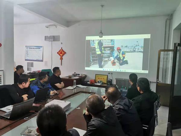 陕煤建设铜煤公司第二十一项目部多种形式开展安全教育活动,筑牢安全防线