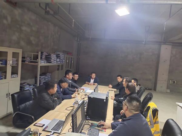 陕煤建设铜煤公司延安项目部开展“以青春之名爱岗敬业”主题讨论活动