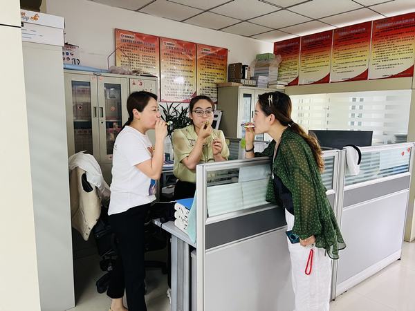 陕煤建设矿建二公司开展“重拾童真”过“六一”活动