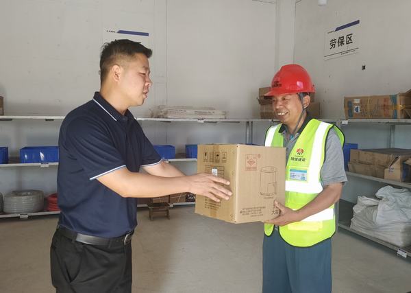 陕煤建设铜煤公司“八一”慰问复转军人 关怀暖人心