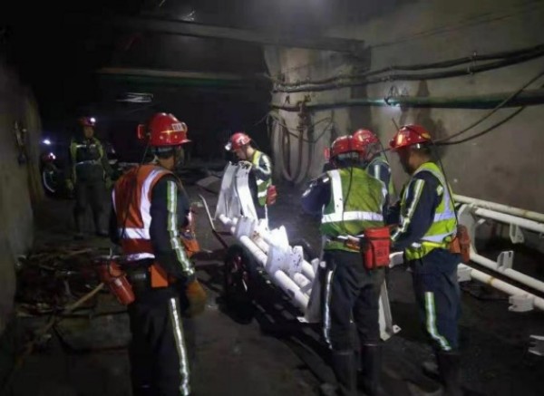 陕煤建设机电安装公司小保当项目部：顺利完成顺槽掘进胶带机工程