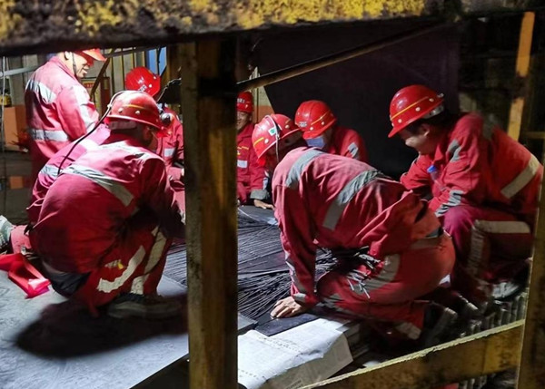 陕煤建设机电安装公司提前3小时顺利完成月度抢修工程