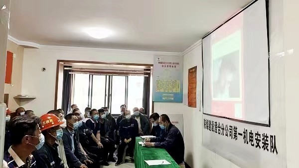 陕煤建设澄合分公司第一机电安装队“大爱清尘 真情援助”公益捐款在行动