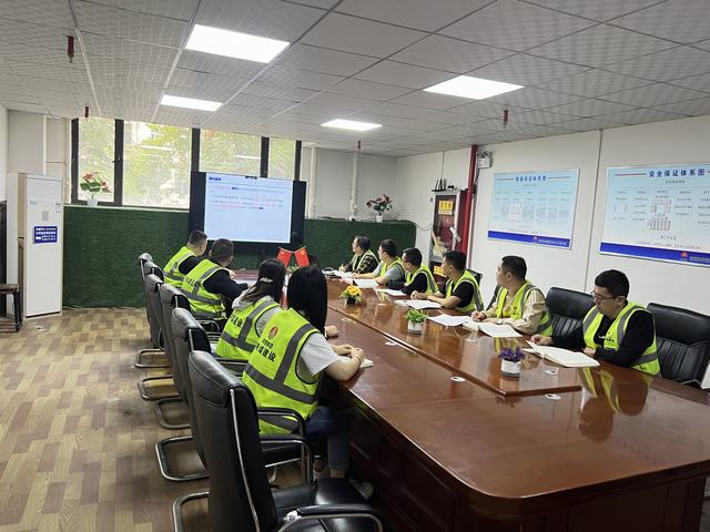 陕煤建设铜煤公司：第十五项目部国庆假期忙“备考” 学习充电“不断线”